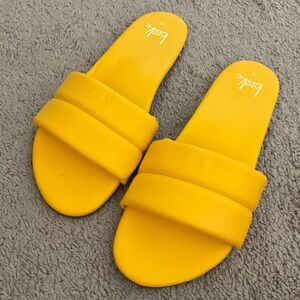 beek Yellow Women's Sandals